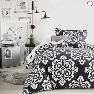 NWT PB Dorm Ikat Medallion Duvet Cover Twin Black and White